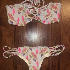Acacia strapless bikini